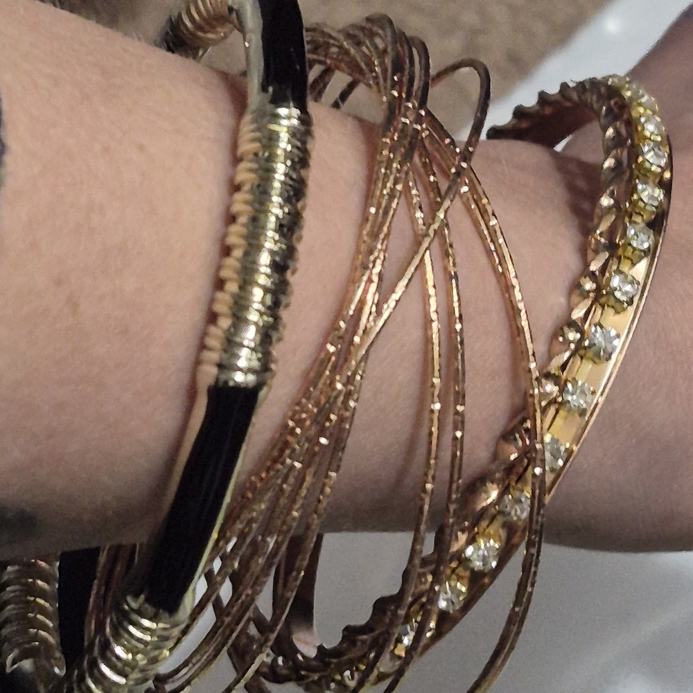 Source Unknown Gold and Black Bracelet Collection